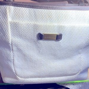 LIZ CLAIBORNE- Cream & Brown Pocketbook